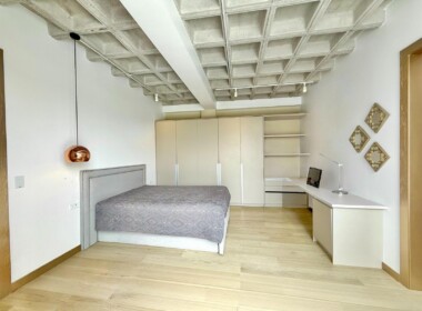 08_7304483_19563836740885555711625637231194560578469830627220391563869979654424409764185