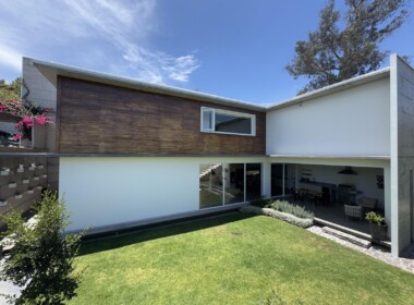 14_7304483_2708818488509882781316484553576152272849474268599364371581252796581622649559